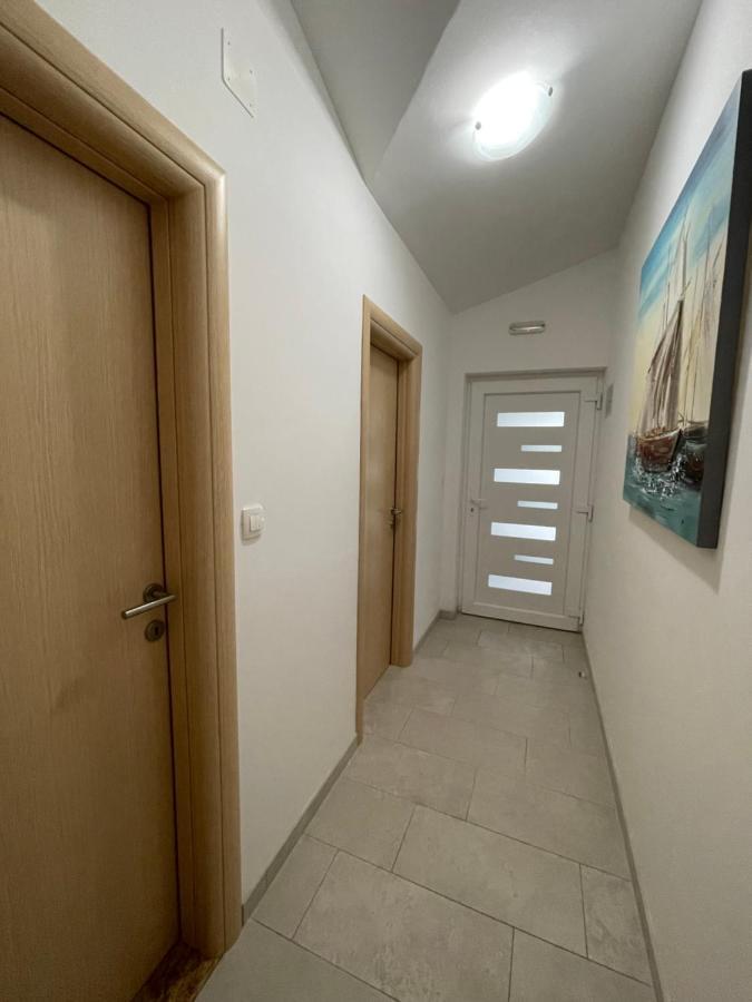 Apartmani Lela Duba Bagian luar foto