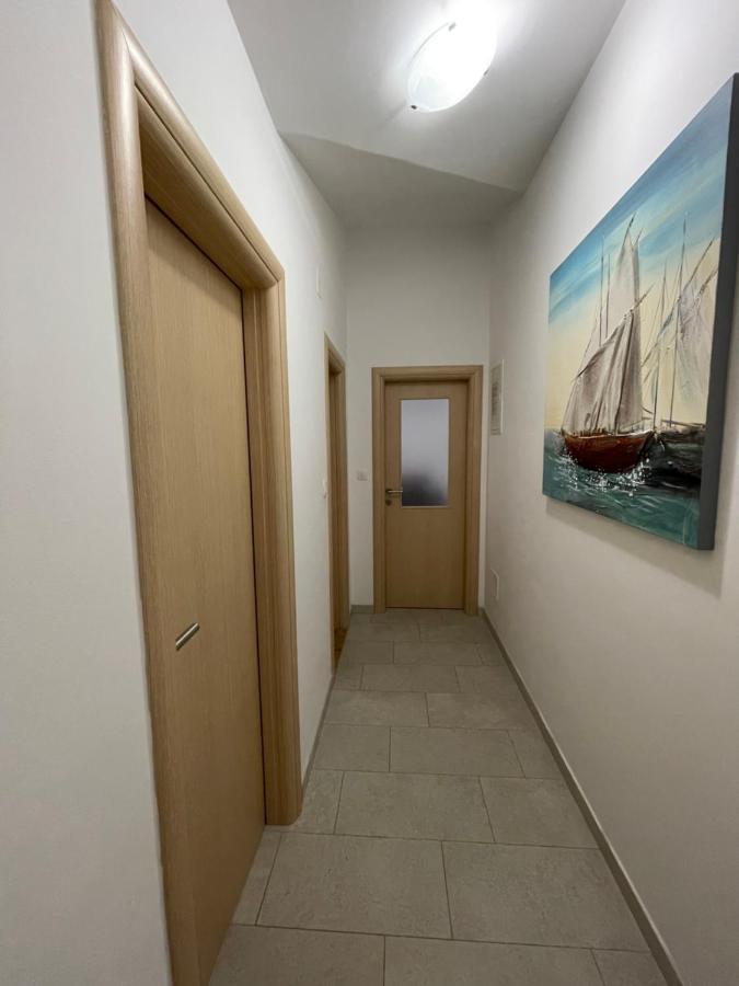 Apartmani Lela Duba Bagian luar foto